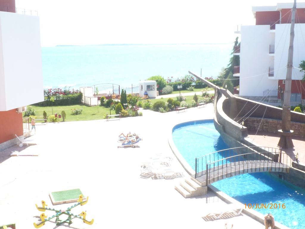 Private Apartments In Privilige Fort Beach 埃勒尼特 外观 照片